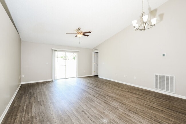 Building Photo - 1037 Galvin Ave