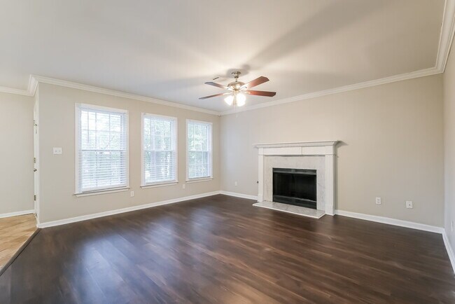 Foto del edificio - 492 Ivey Brook Ct SE