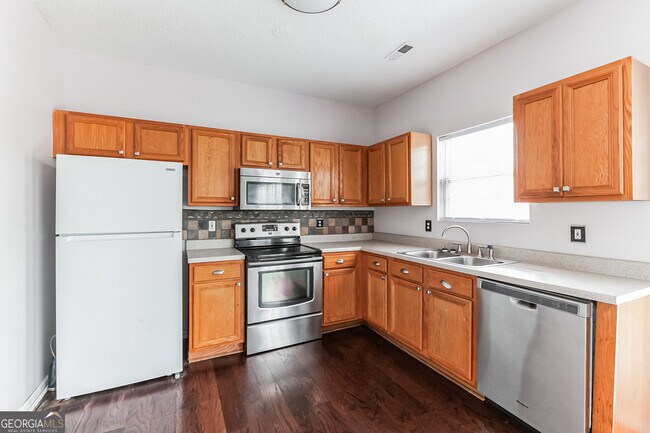 Foto del edificio - 3690 Brookwood Blvd