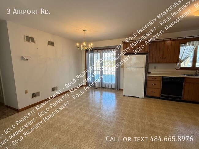 Building Photo - 3 Airport Rd