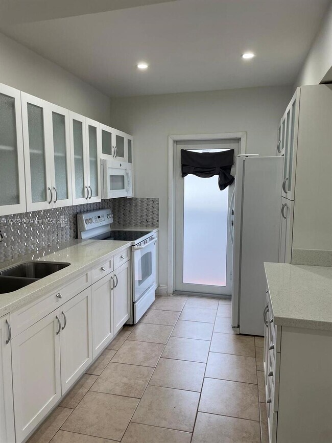 Foto del edificio - 3916 SW 58th Ave