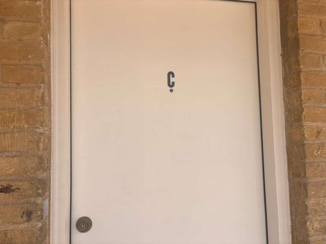 Foto del edificio - 4018 San Agustin Ave