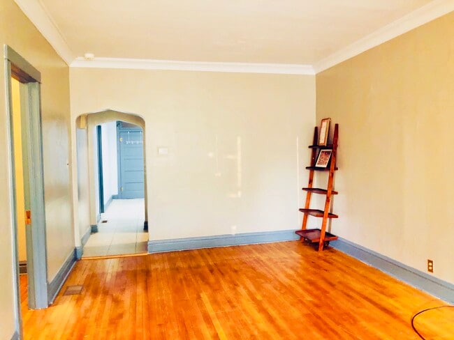 Building Photo - 3741 S Honore St