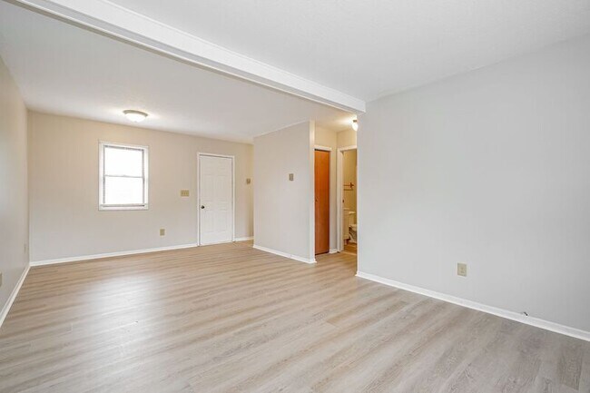 Foto del edificio - 207 N Madison Rd