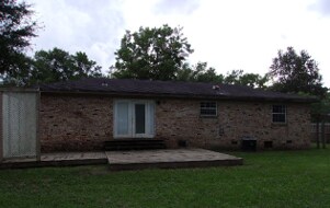 Building Photo - 3 bedroom in Bristol FL 32321