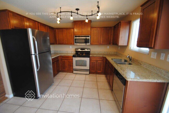 Foto del edificio - 535 E Quail Ave