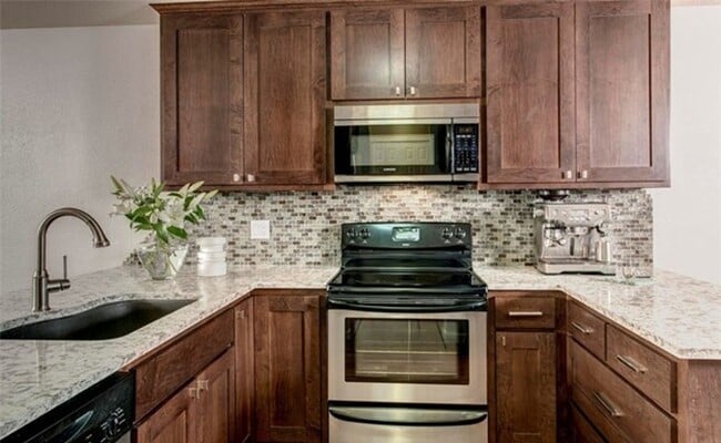 Building Photo - Beautiful Home located near Juanita Bay Water Front with 2 Bed and 2 Bath