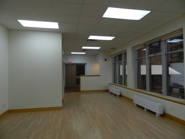 Building Photo - 17 Prince St