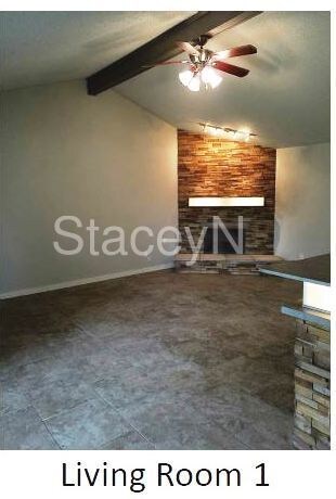Building Photo - 307 Oakwood Cir