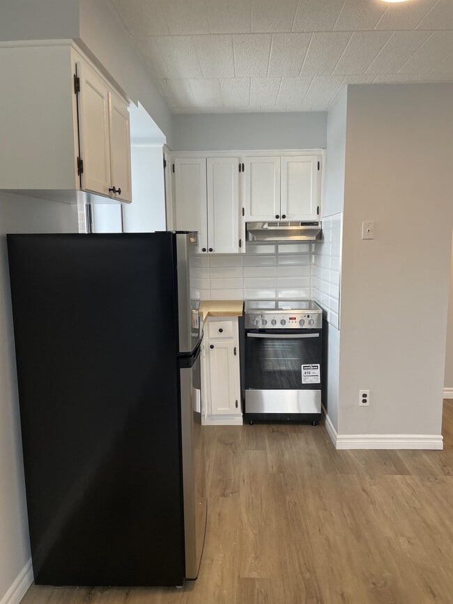 Photo du bâtiment - 360 Tecumseh Rd W