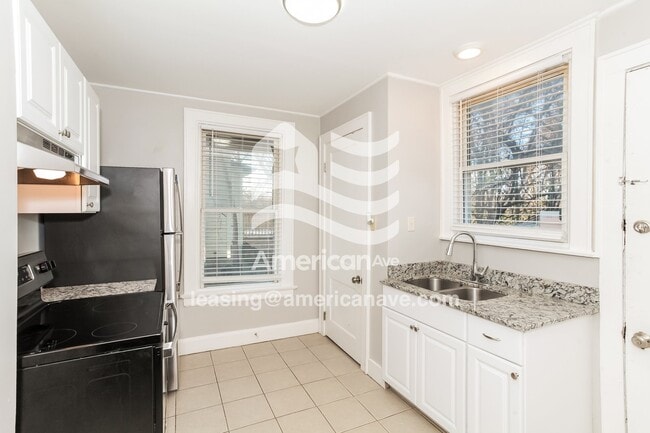 Building Photo - 4130 Talbert St