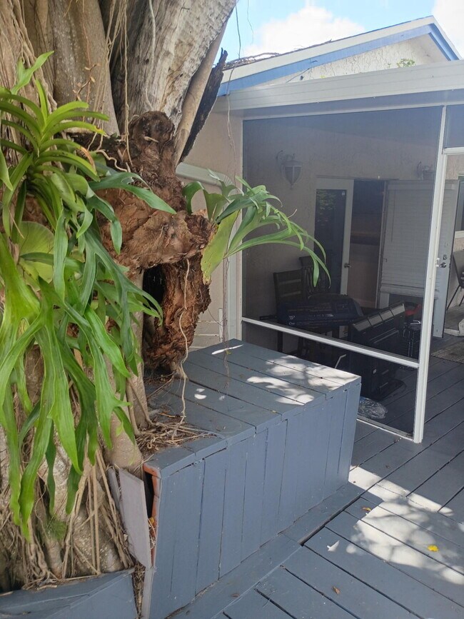 Foto del edificio - 3071 SW 45th St