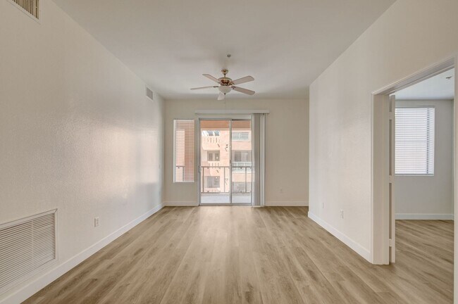 Foto del edificio - 31 E Agate Ave