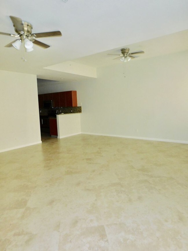 Foto del edificio - 2300 Vintage Dr