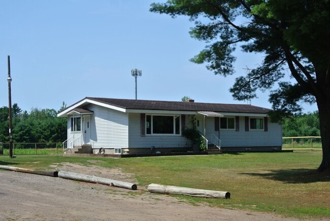 Building Photo - 1705 Buckhorn Rd