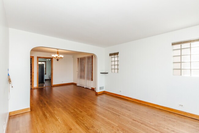 Foto del edificio - 2925 N Nagle Ave