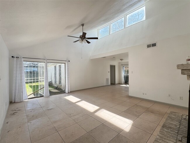 Building Photo - 4431 Yupon Ridge Dr