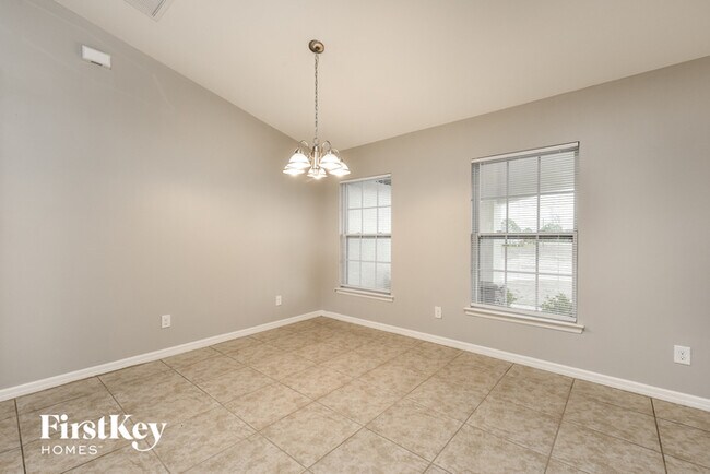 Foto del edificio - 2912 NW 18th Pl