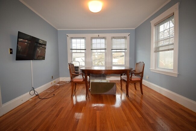 Building Photo - 39 S Normandy Ave