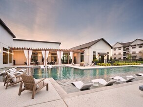 Building Photo - Citizen House Decker