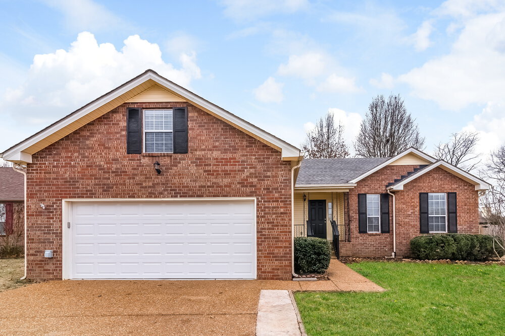 Foto principal - 319 Cypress Glen Dr