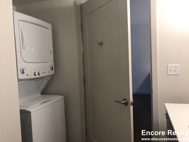 Foto del edificio - 455 Harvard St