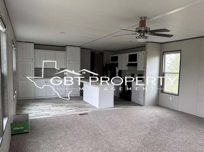 Foto del edificio - Brand New Home!