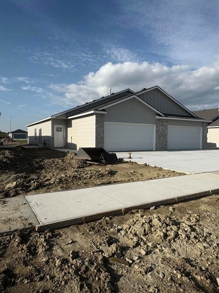 Foto principal - 12942 E Blake St