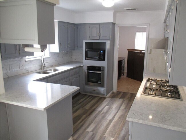 Foto del edificio - 1812 Clover Trail