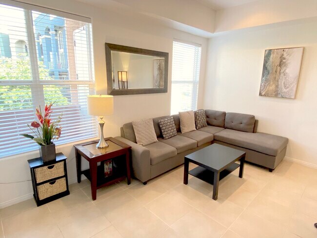 Living Room - 68 E Serene Ave