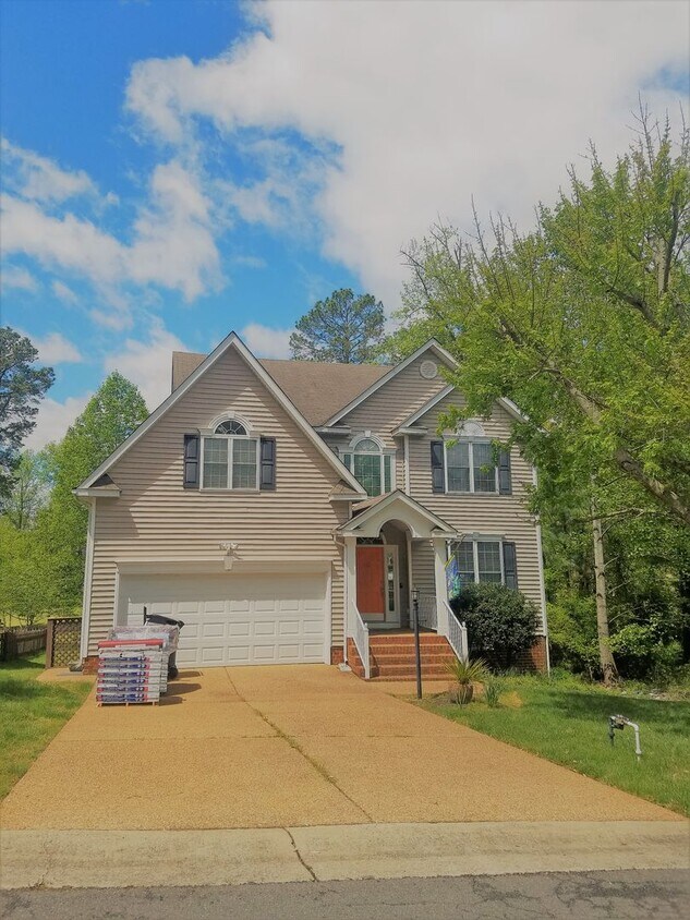 Foto principal - Large 2 story transitional in Birkdale