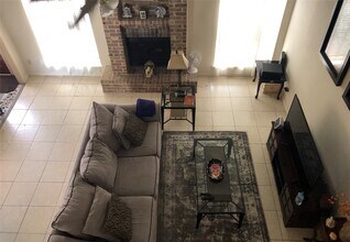 Building Photo - 8715 Lawncliff Ln