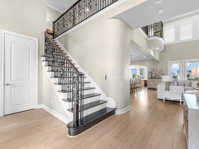 Building Photo - 735 Pegasus Ln