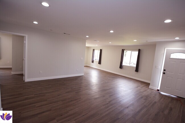Foto del edificio - 466 E 41st St