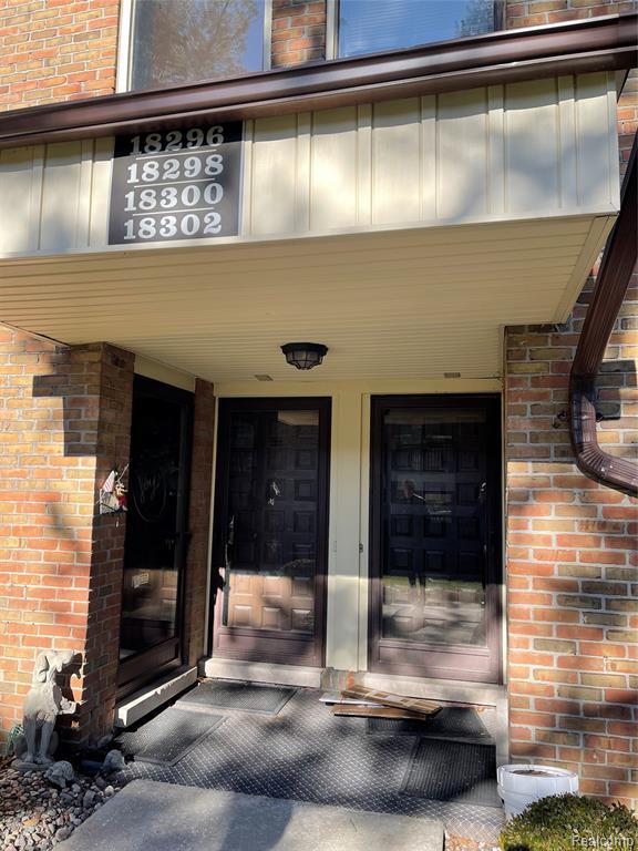 Building Photo - 18298 University Park Dr