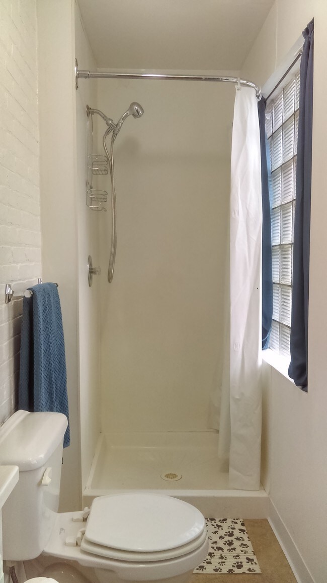 1554 Main St, WI 54143 Apartments WI