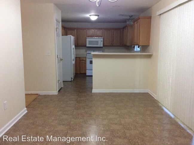 Foto del edificio - 106 Tucker Creek Ln