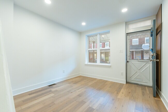 Foto del edificio - 2563 E Elkhart St