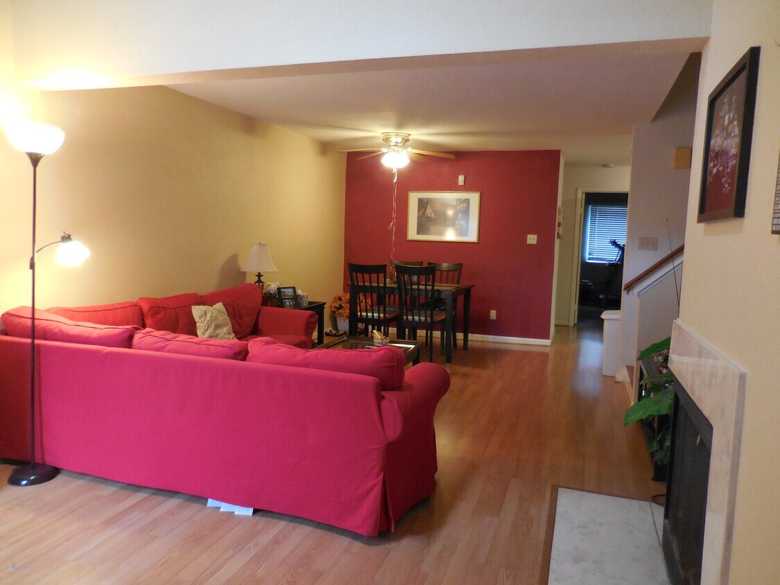 Living room - 2425 Holly Hall St