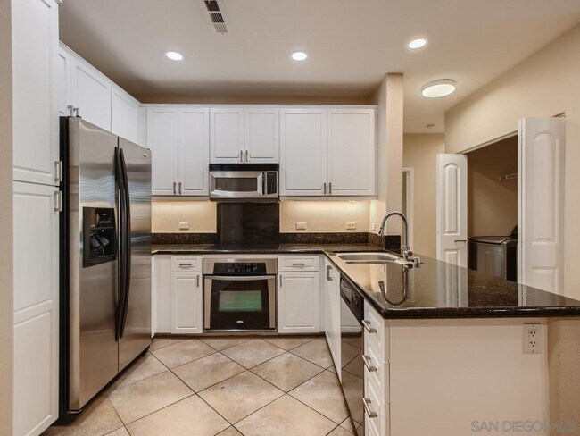 Building Photo - 3877 Pell Pl