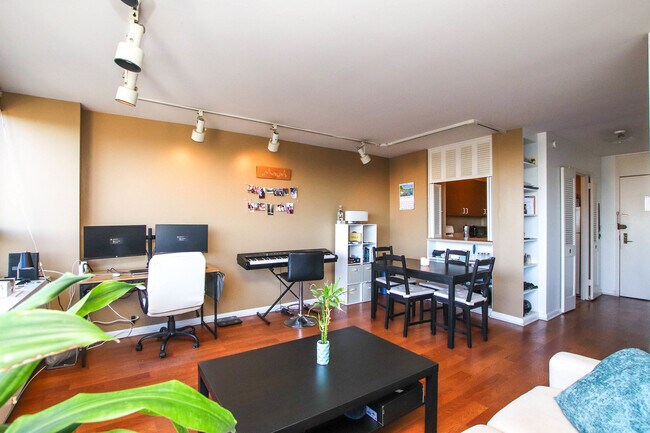 Foto del edificio - 2800 N Lake Shore Dr