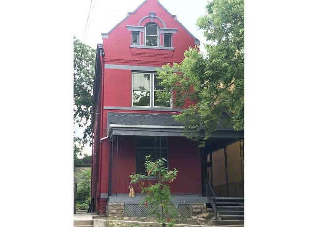 Building Photo - 3216 Bishop St