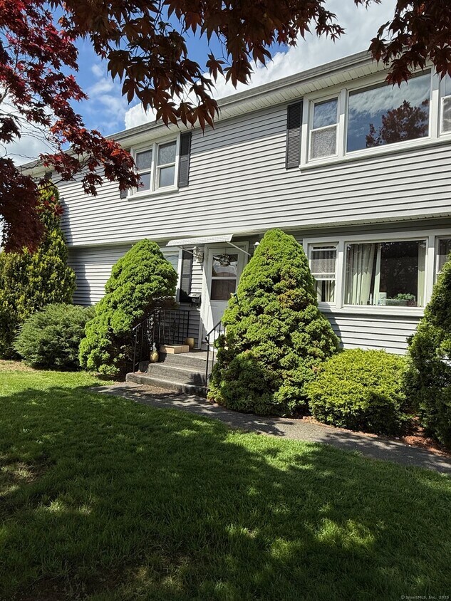 Foto principal - 147 Overlook Ave