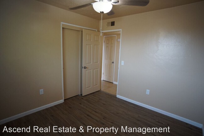 Building Photo - 3 br, 2 bath House - 1036 Davis Ave