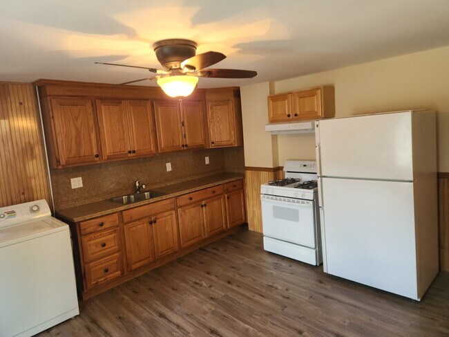 Kitchen - 323 Elm St