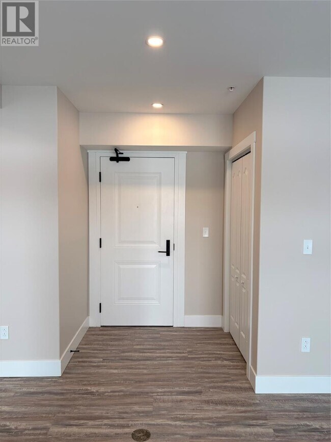 Building Photo - 11 L'Anse Aux Meadow Crescent