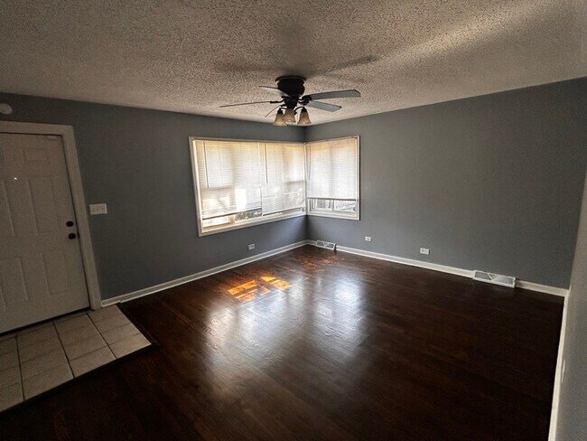 Foto del edificio - 16130 S Wood St