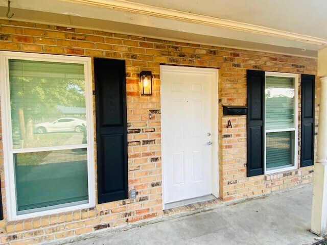 Foto principal - 700 Old Covington Hwy