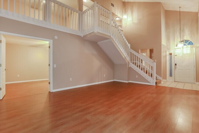 Foto del edificio - 9323 Hidden Water Cir