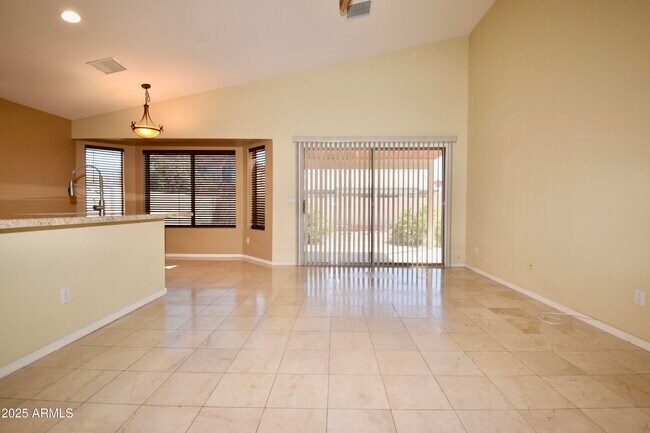 Foto del edificio - 4643 E Goldfinch Gate Ln